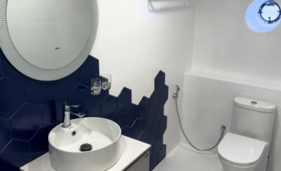 Bathroom - DUNE Black Manta