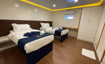 Standard Cabin - DUNE Black Manta