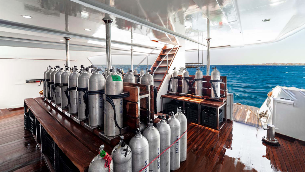 Dive deck in dune liveaboard Red Sea