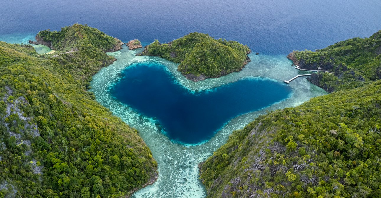 Raja Ampat Revealed: Why a Liveaboard is Your Only True Gateway to the Coral Triangle’s Heart