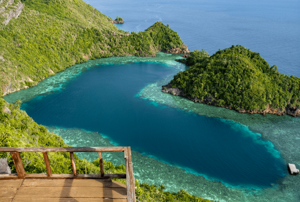 Dune Aurora Liveaboard in Raja Ampat