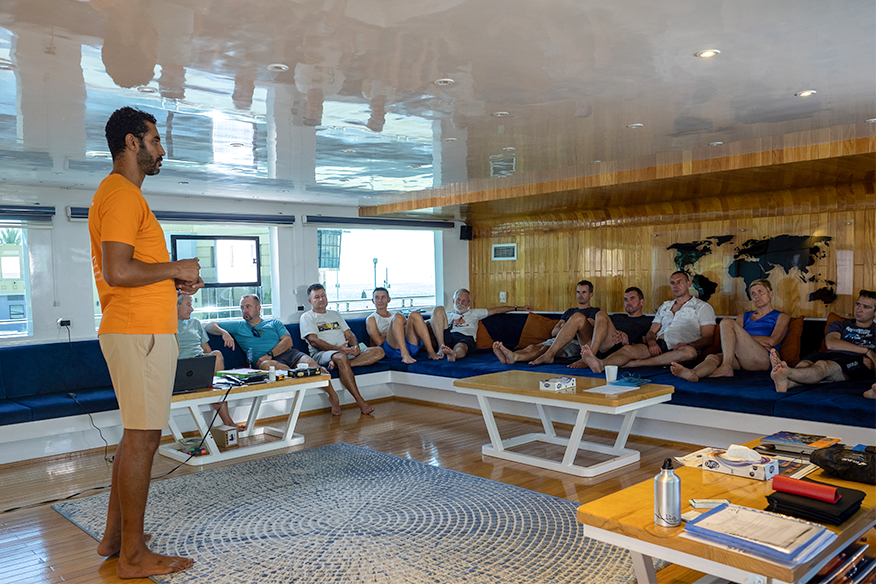 seminar & research on private cruise