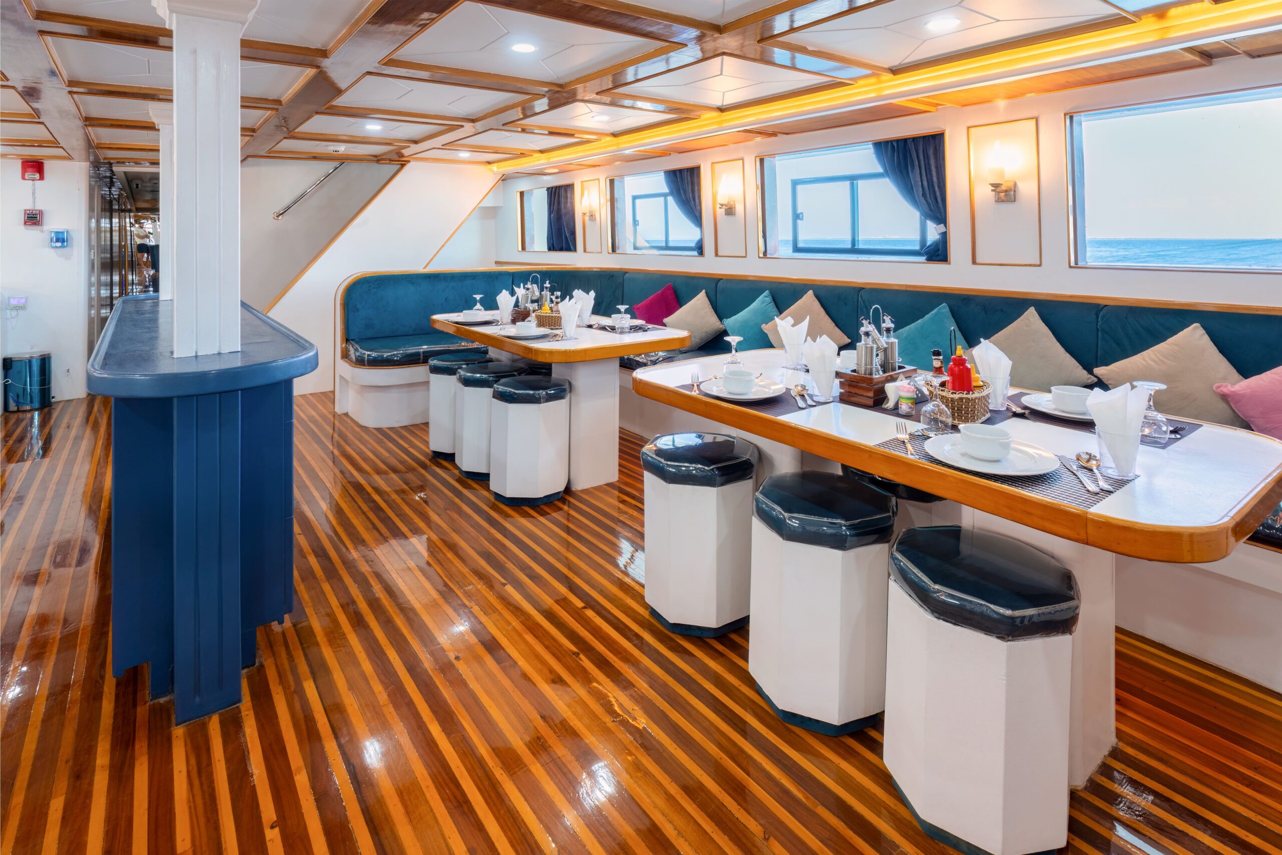 Copy of DUNE Titan - Restaurant