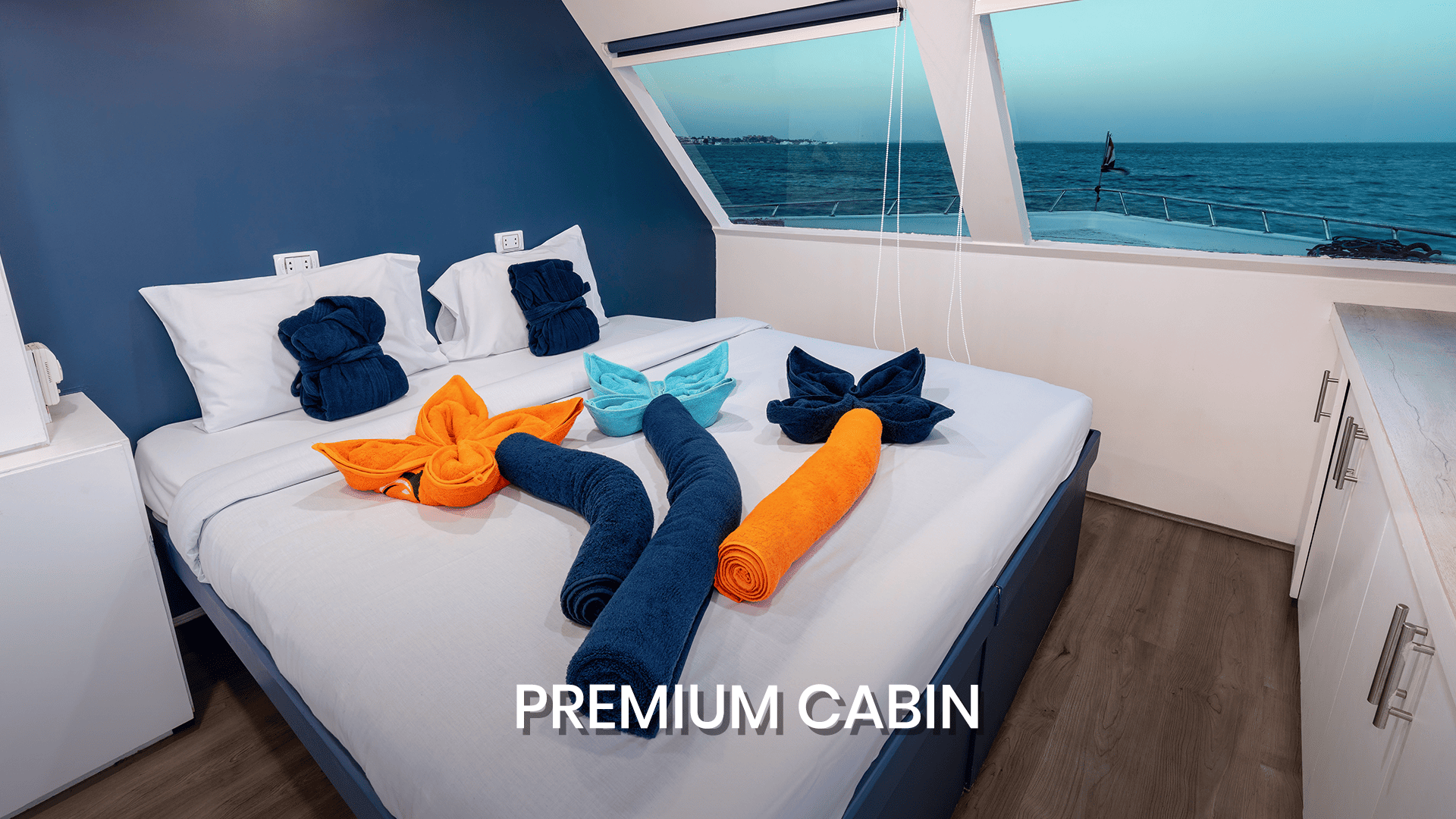 PREMIUM CABIN TITAN