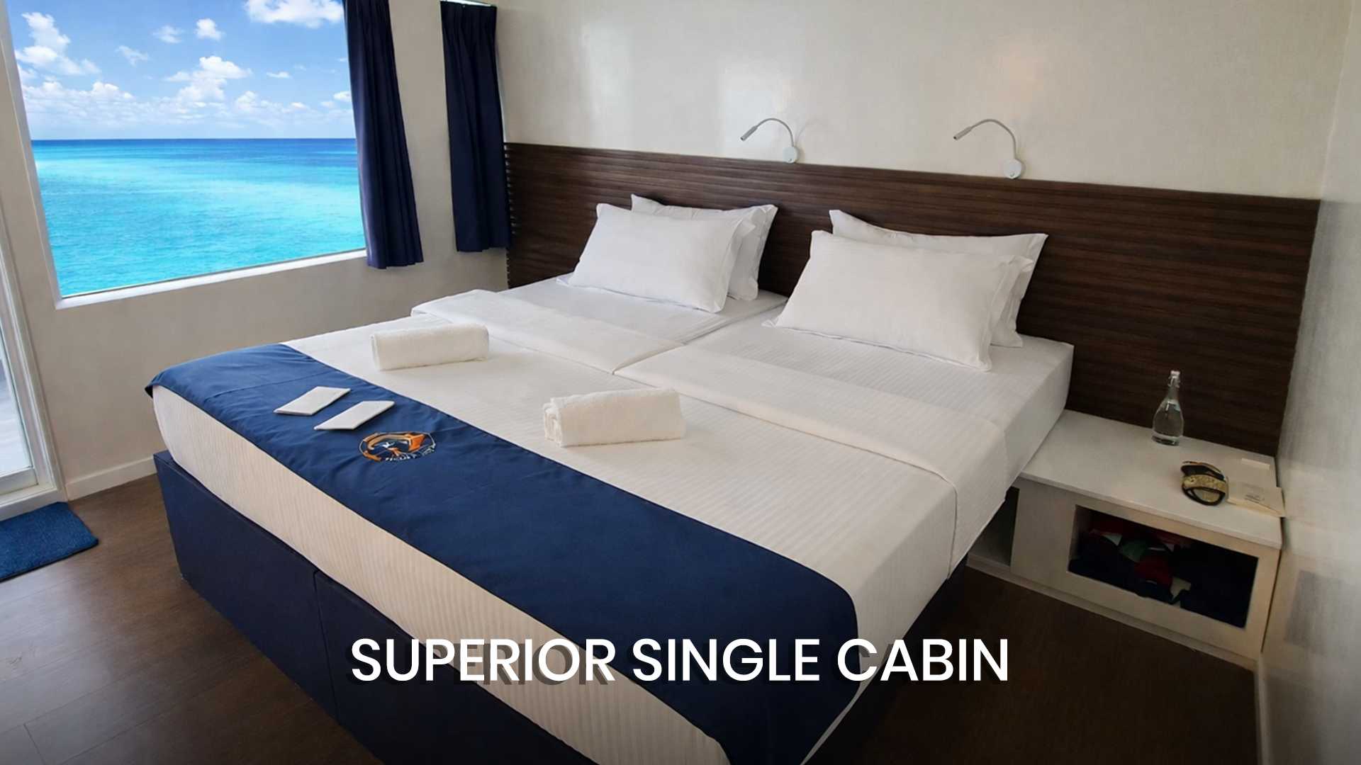 SUPERIOR SINGLE CABIN BOAT BLACK MANTA