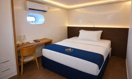 Standard Single Cabin Lower Deck Black Manta