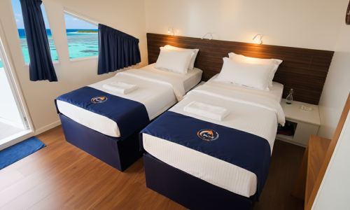 Superior Cabin Upper Deck Dune Black Manta